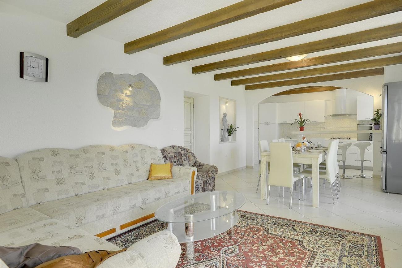 Lupoglav  Villa Bella מראה חיצוני תמונה